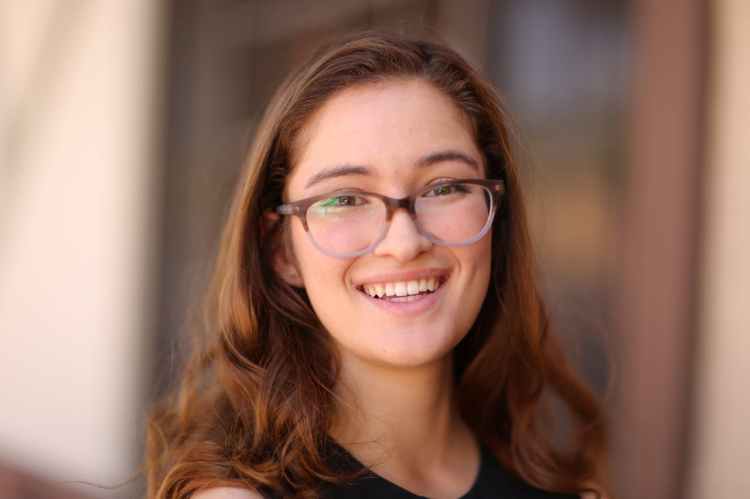 Cliente satisfaite après sa consultation de coaching au cabinet GNOSTICA coaching à Mulhouse